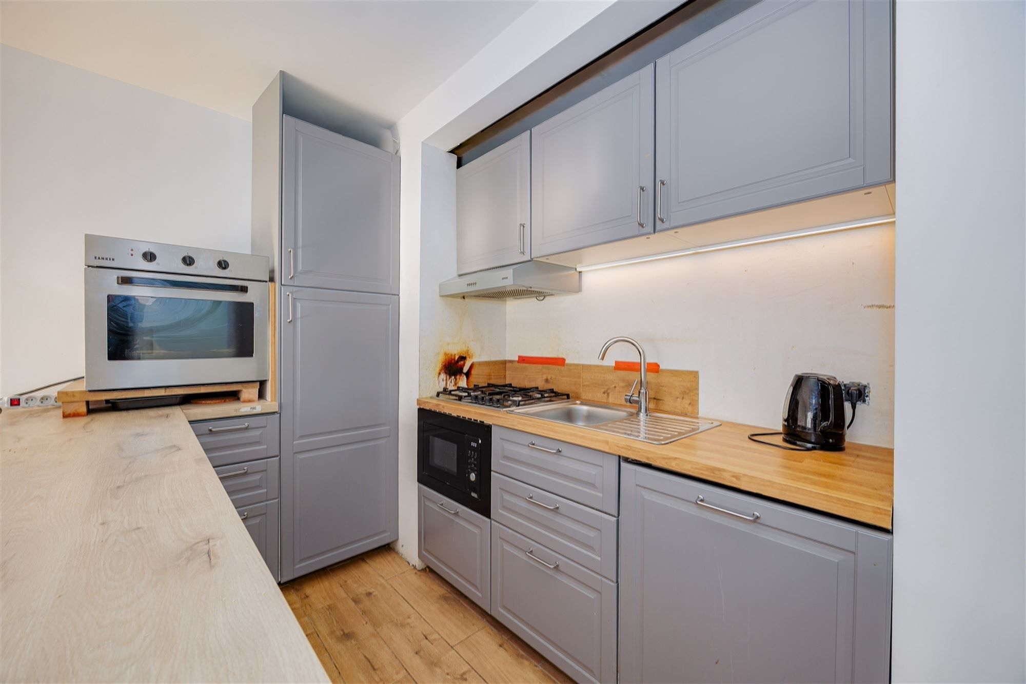 Instapklaar 2 slaapkamer appartement met gezellige tuin foto 6