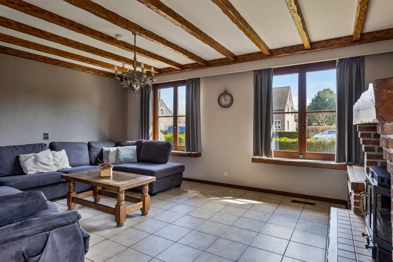 Onderkelderde woning met 4 slpks op 899 m² in een doodlopende straat te OLV Olen ! foto 7