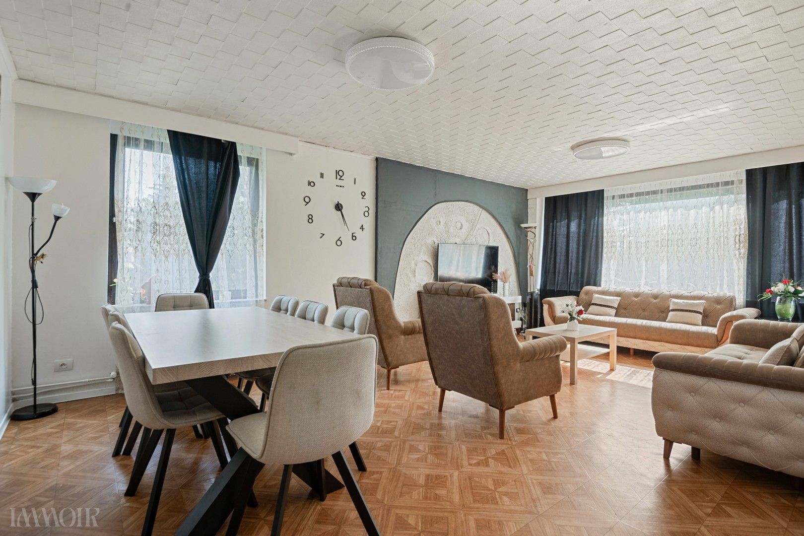 Licht & ruim appartement op centrale ligging in Deurne foto 2
