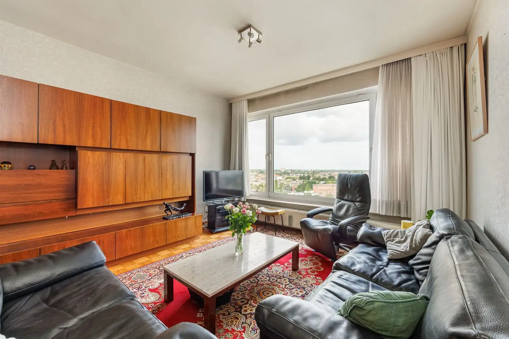 Hoog wonen met de stad aan je voeten  foto 3