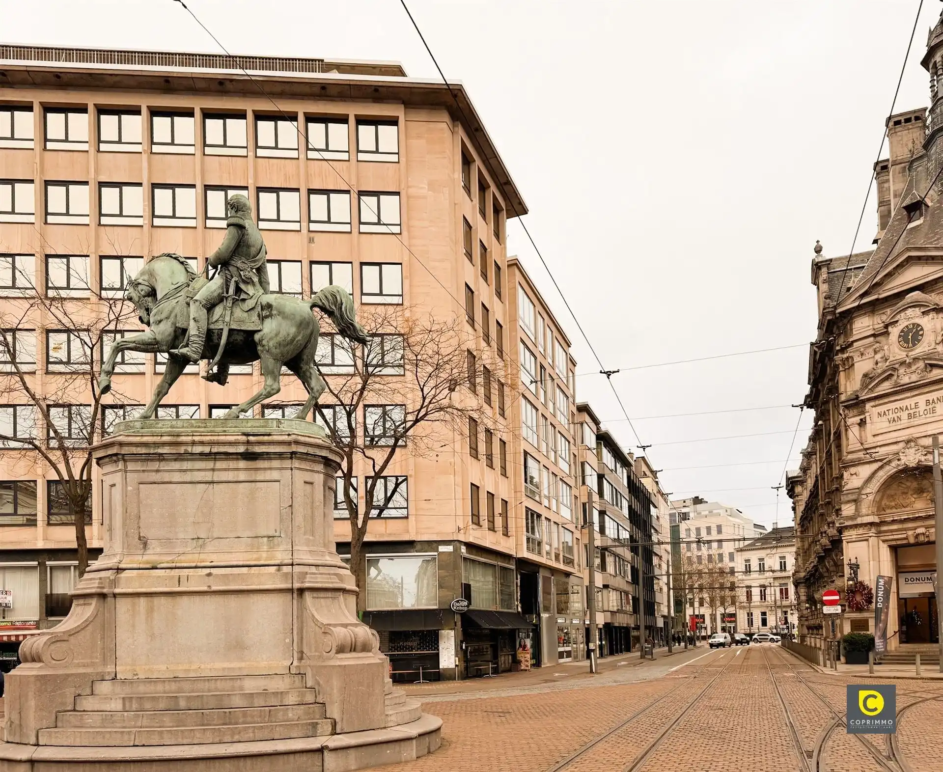 Designstudio op topligging aan het Leopoldplein foto 3