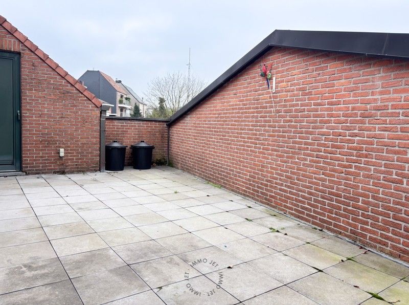 Lichtrijk appartement in centrum Beveren met 2 slaapkamers en 2 terrassen foto 9