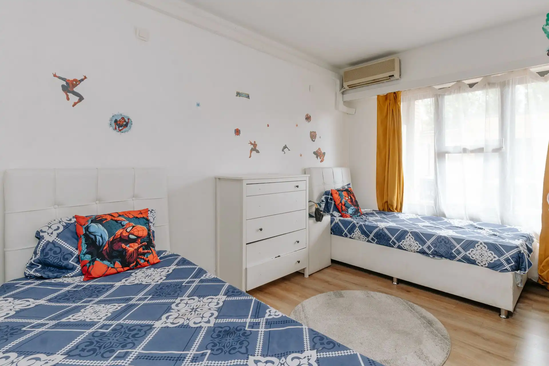 Gelijkvloers te renoveren drieslaapkamer appartement foto 9