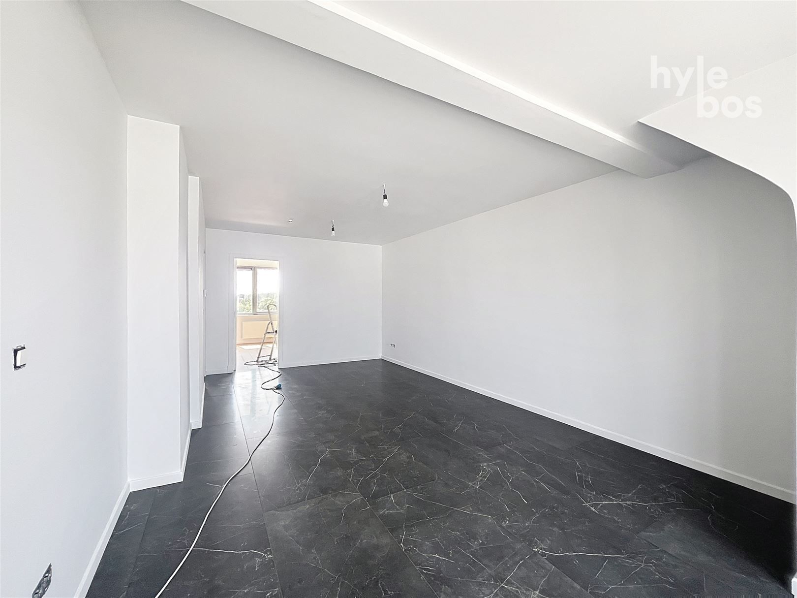 Centraal gelegen gerenoveerd 1 slaapkamer appartement foto 4