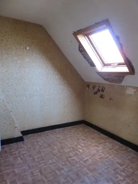 Totaal te renoveren woning op groot perceel van ca. 1270m² foto 20