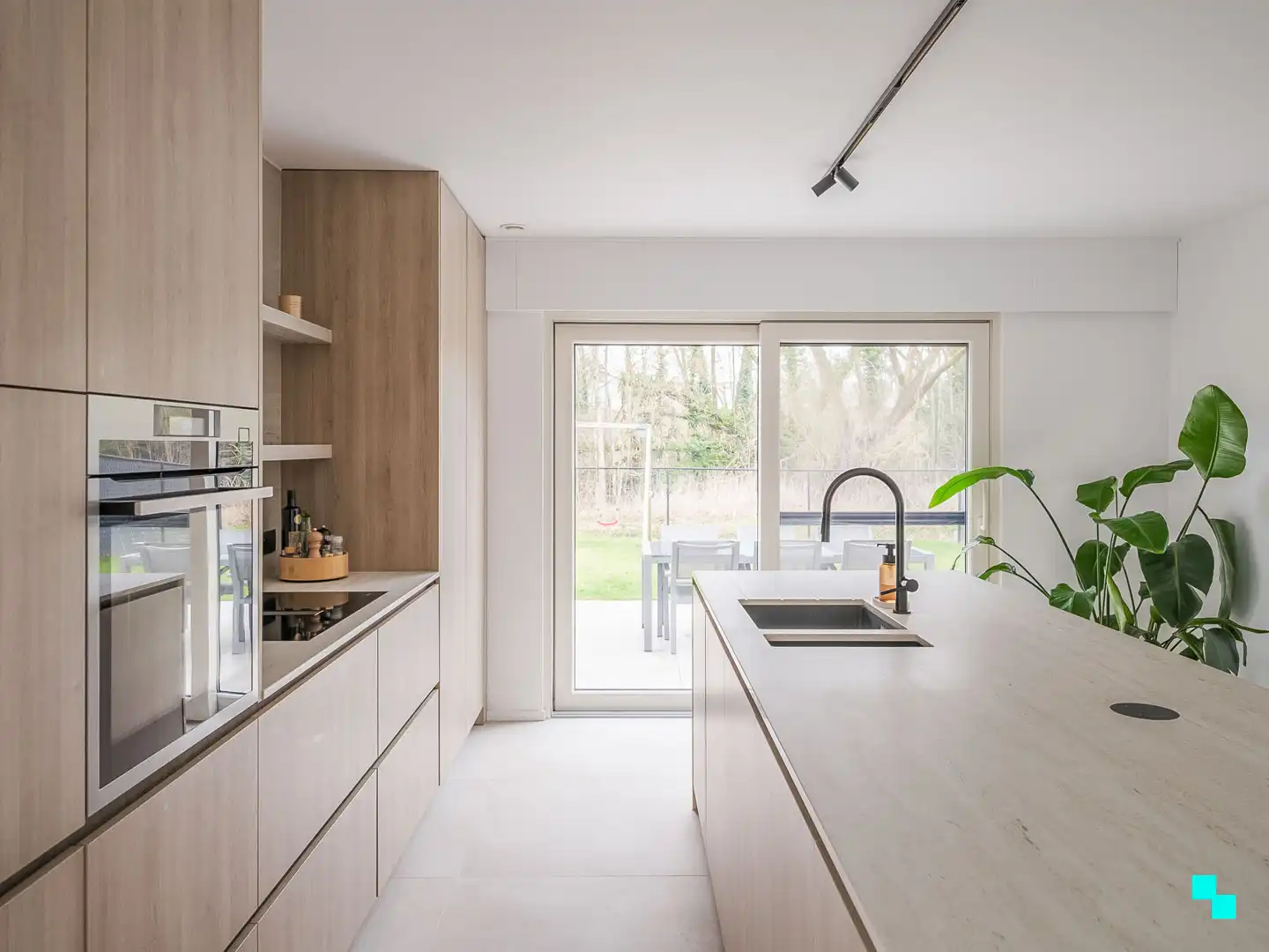 Instapklare halfopen bebouwing in het hart van Merelbeke foto 7