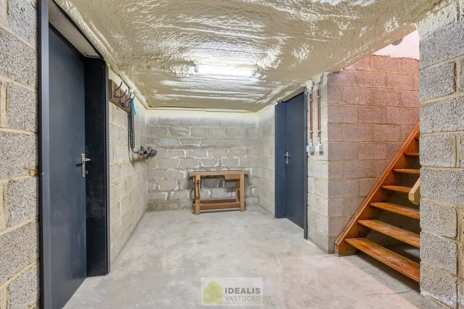 IDEALIS VASTGOED – VERZORGDE GEZINSWONING MET 2 SLAAPKAMERS (MOGELIJKHEID TOT MEER) OP AANGENAAM PERCEEL VAN 11A 28CA foto 32