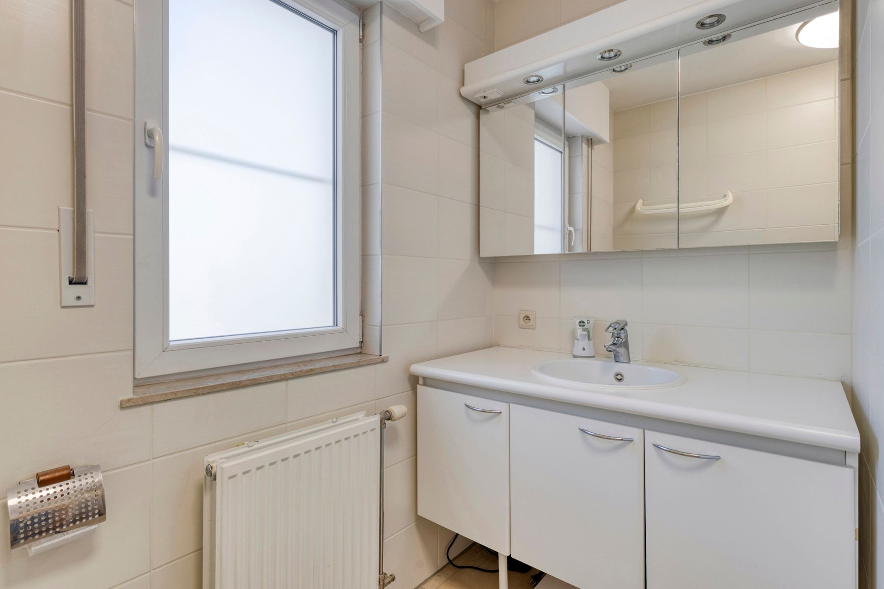 INSTAPKLARE WONING TE KOOP IN DOODLOPENDE STRAAT (EPC A)! foto 17