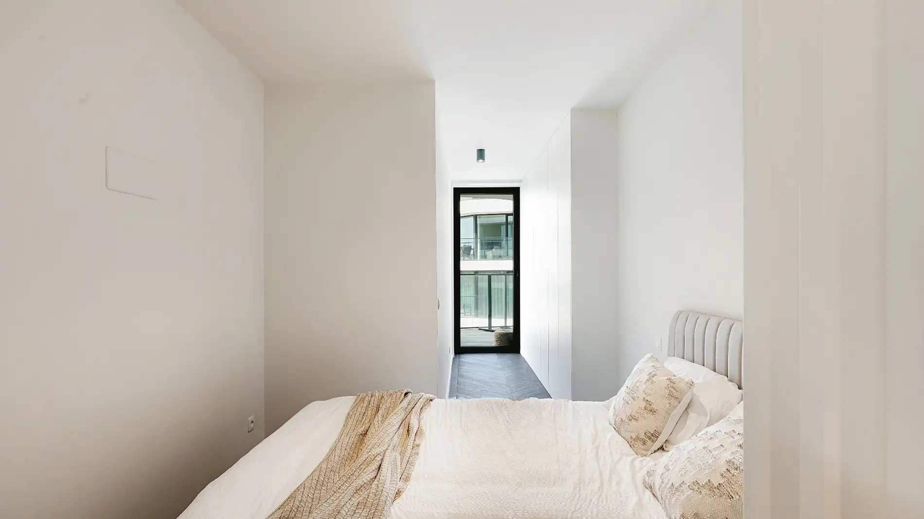 Nieuwbouw onder registratierechten! Modern appartement met groot zonneterras  foto 11