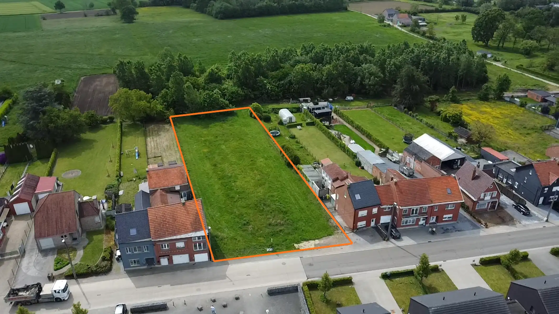 Bouwgrond op toplocatie  foto {{pictureIndex}}