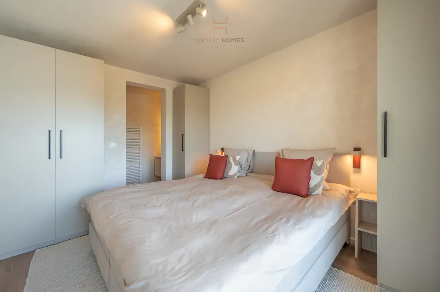 Prachtig gerenoveerd appartement vlak bij het Astridplein in Duinbergen foto 17