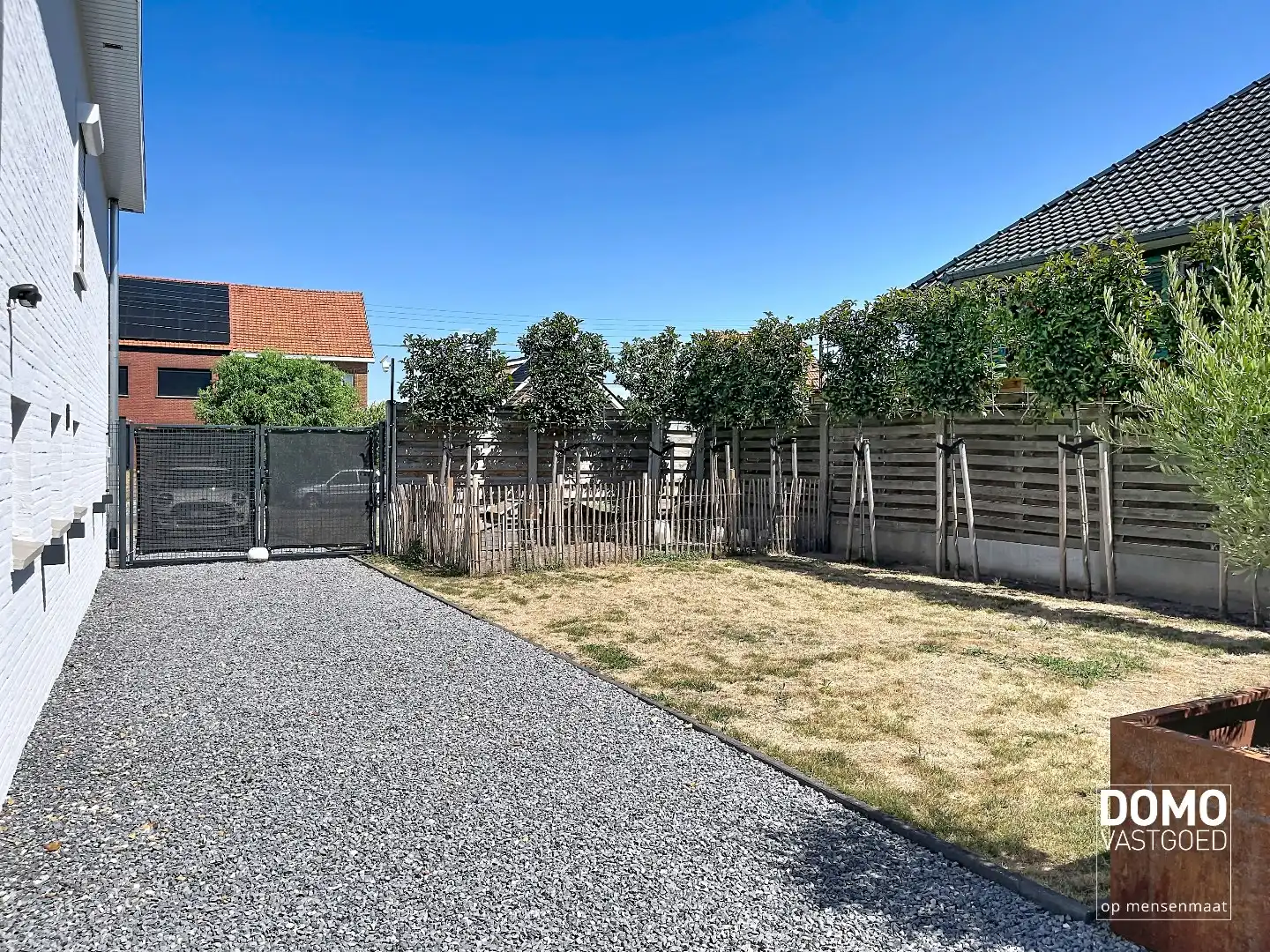 GERENOVEERDE WONING MET 3 SLAAPKAMERS, VOLLEDIGE KELDER EN PRACHTIGE TUIN TE HASSELT foto 18