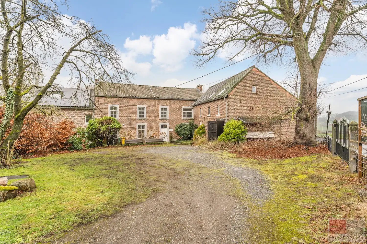 Unieke eigendom, vakantiewoning met privaat woonst aanhorend foto {{pictureIndex}}