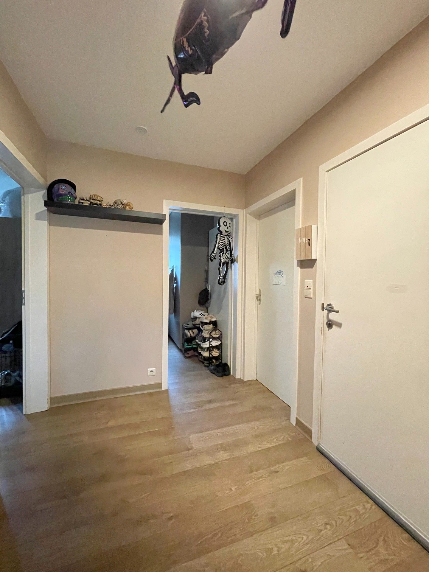 APPARTEMENT MET 2 SLPKS en dressing - garage foto 5