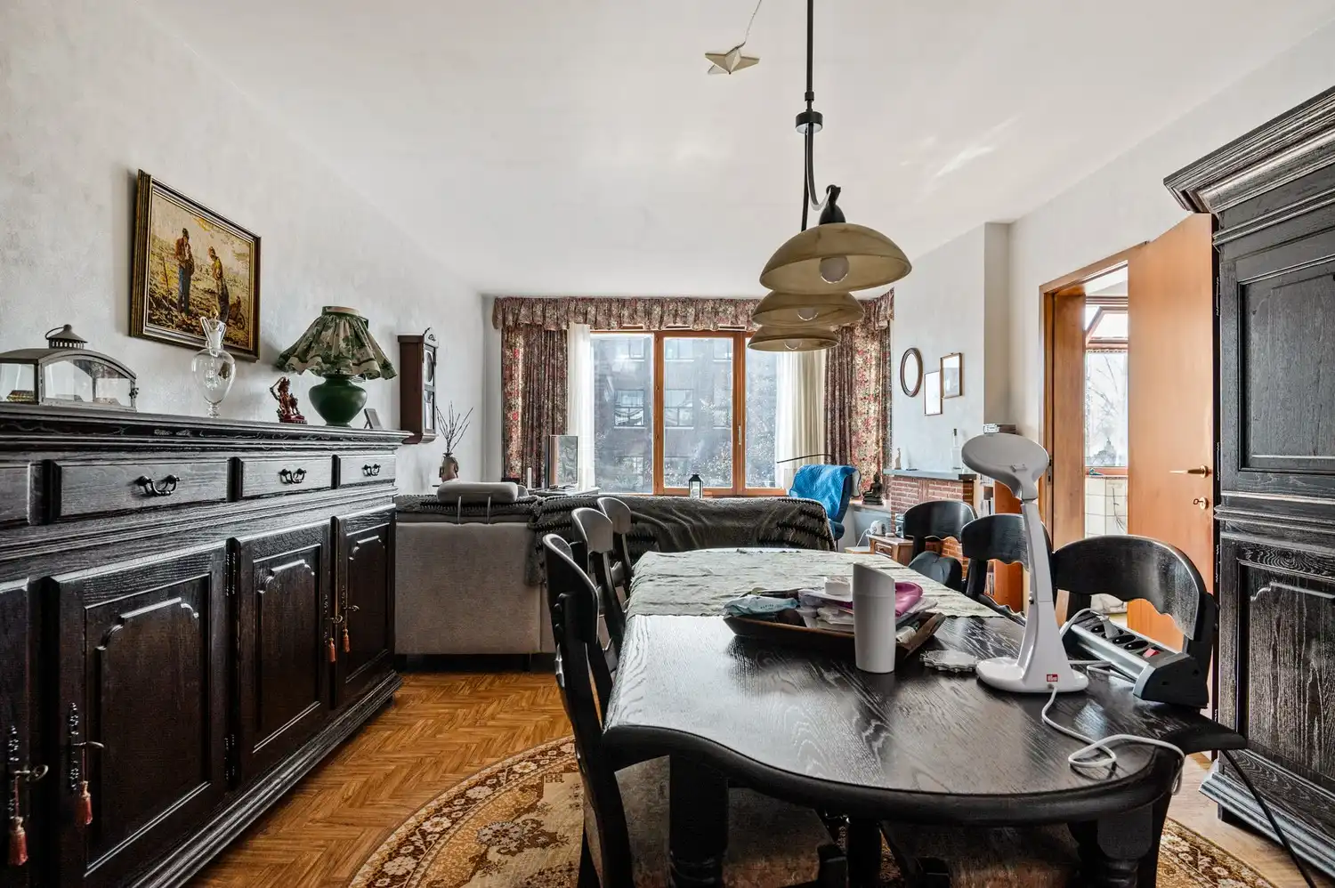 Op te frissen Appartement met 2 slaapkamers in rustige buurt. foto 2