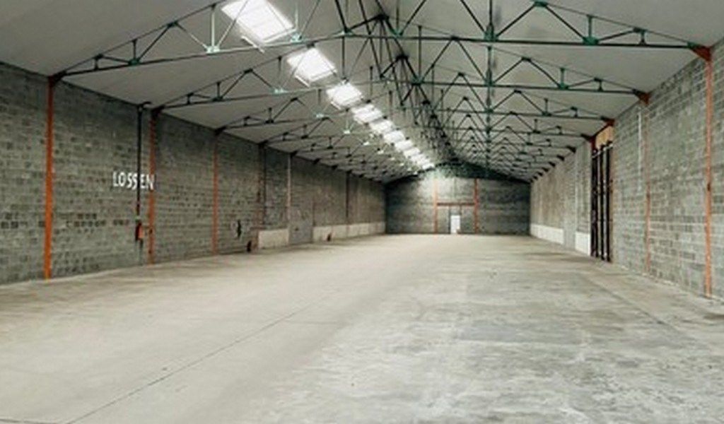 Loods te huur op industriële site te Malle foto 2