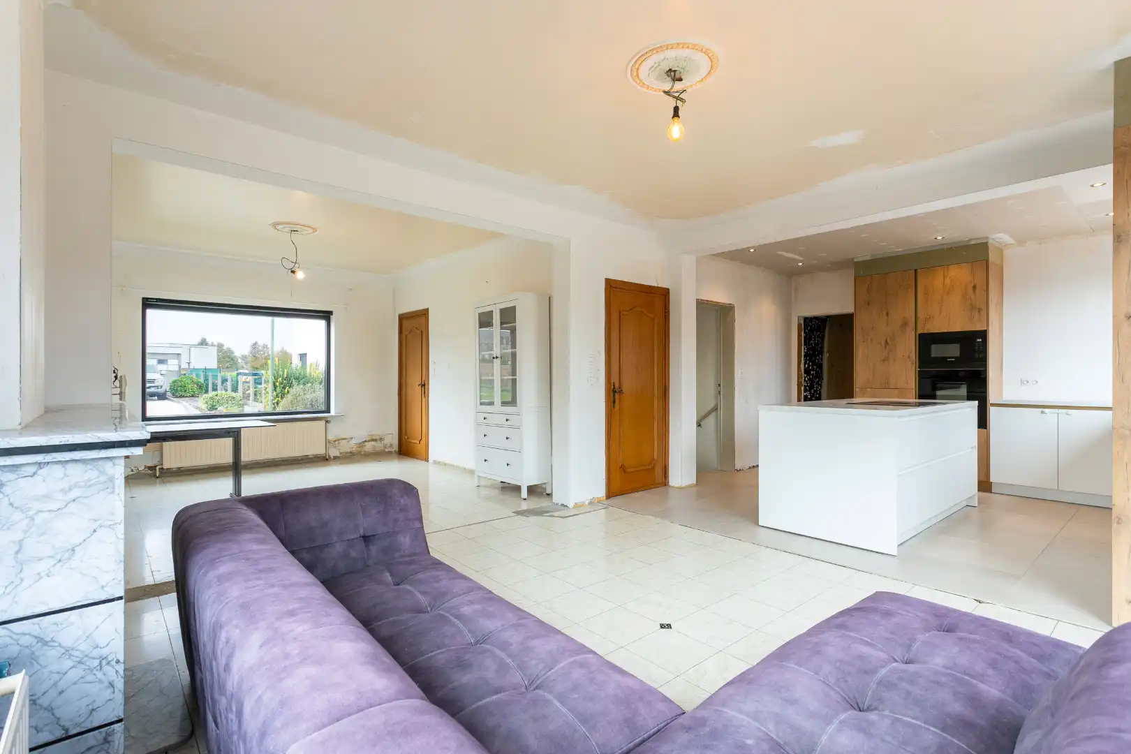 Ruime woning te Pajottegem met 4 slpks, garage en tuin op +-10a! foto 6