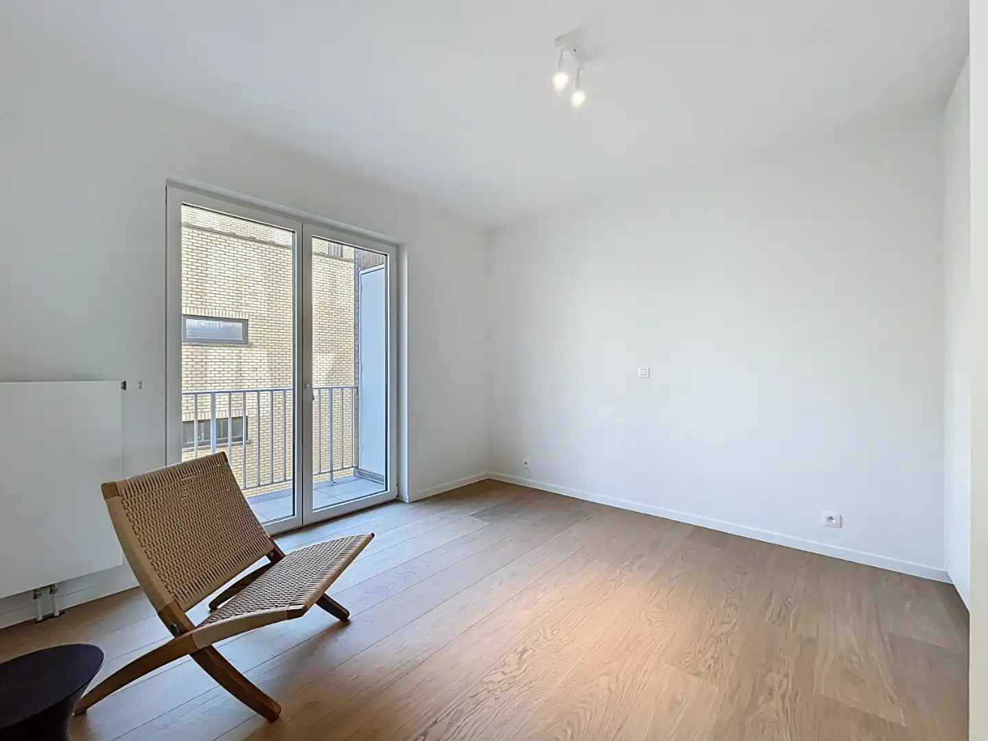 Gerenoveerd  twee slaapkamer appartement met frontaal zeezicht én centrale ligging foto 9