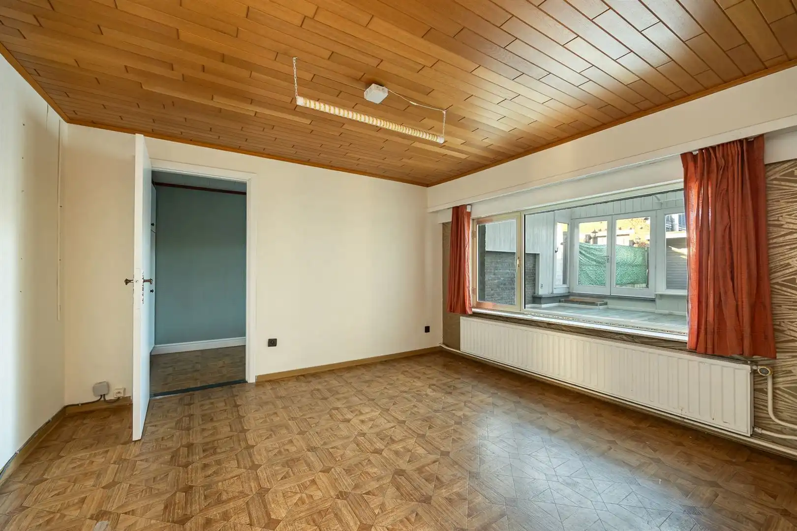 Handelspand met appartement, magazijn én hangar foto 18