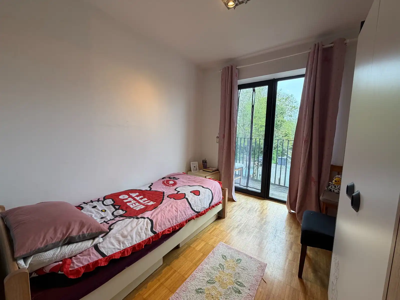 Lichtrijk appartement in centrum Deinze foto 9