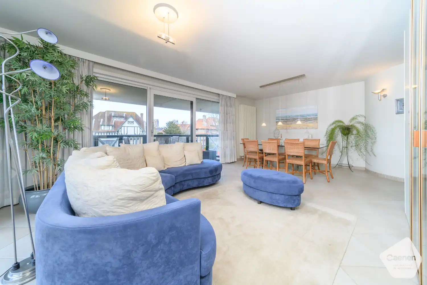 Zongericht hoekappartement met 2 slaapkamers in hartje Dumontwijk, inclusief ruime garage en kelder foto 4