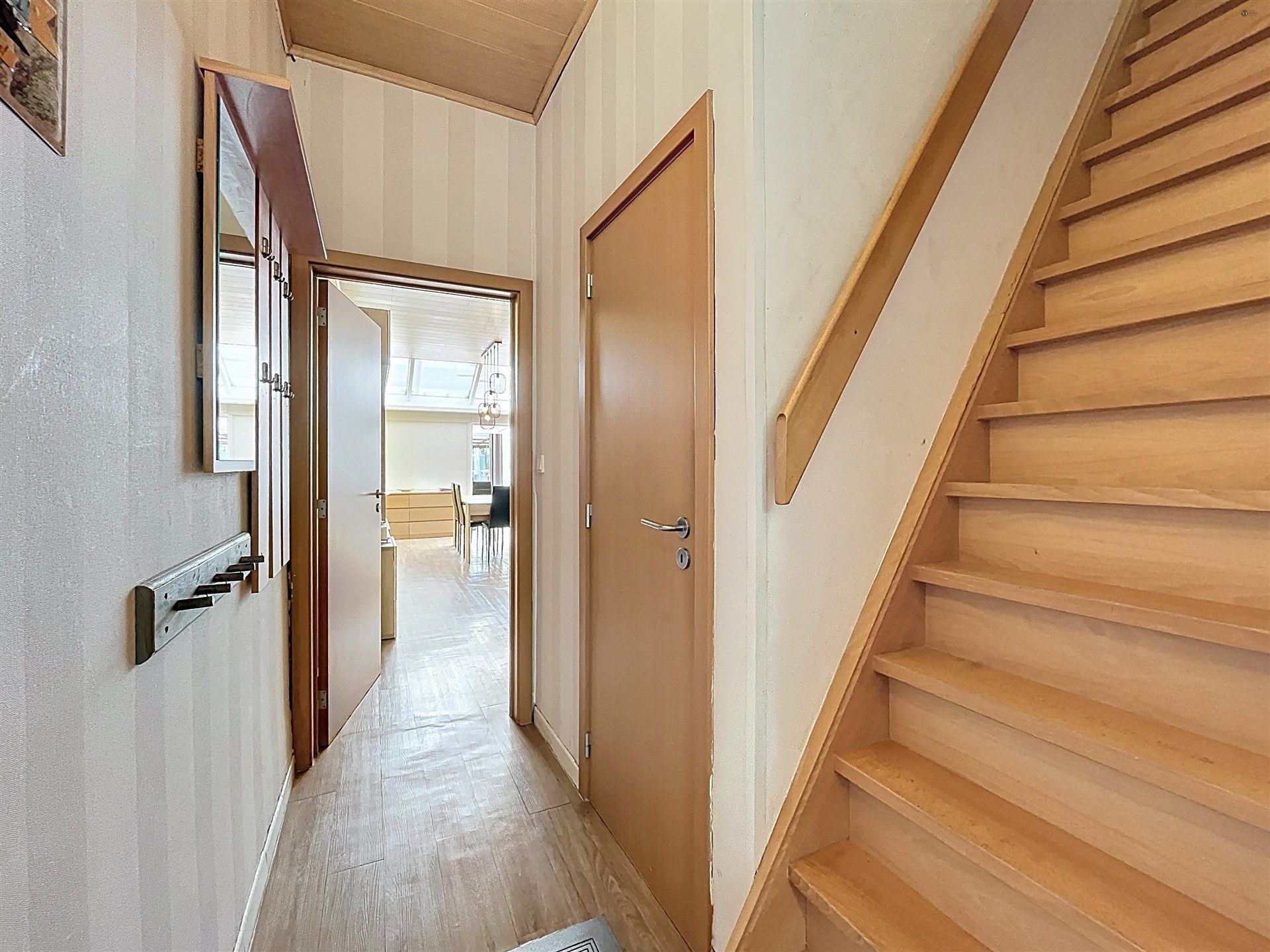 instapklare gezinswoning met 3 slaapkamers en prachtige tuin op perceel van 320m² foto 7