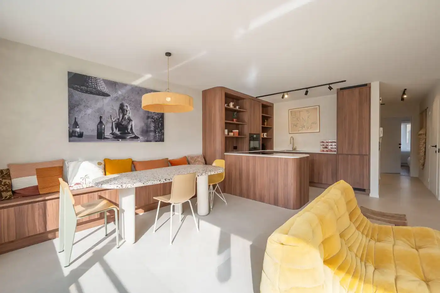 Stijlvol gerenoveerd appartement op de vierde verdieping met zijdelings zeezicht in het Zoute foto 5