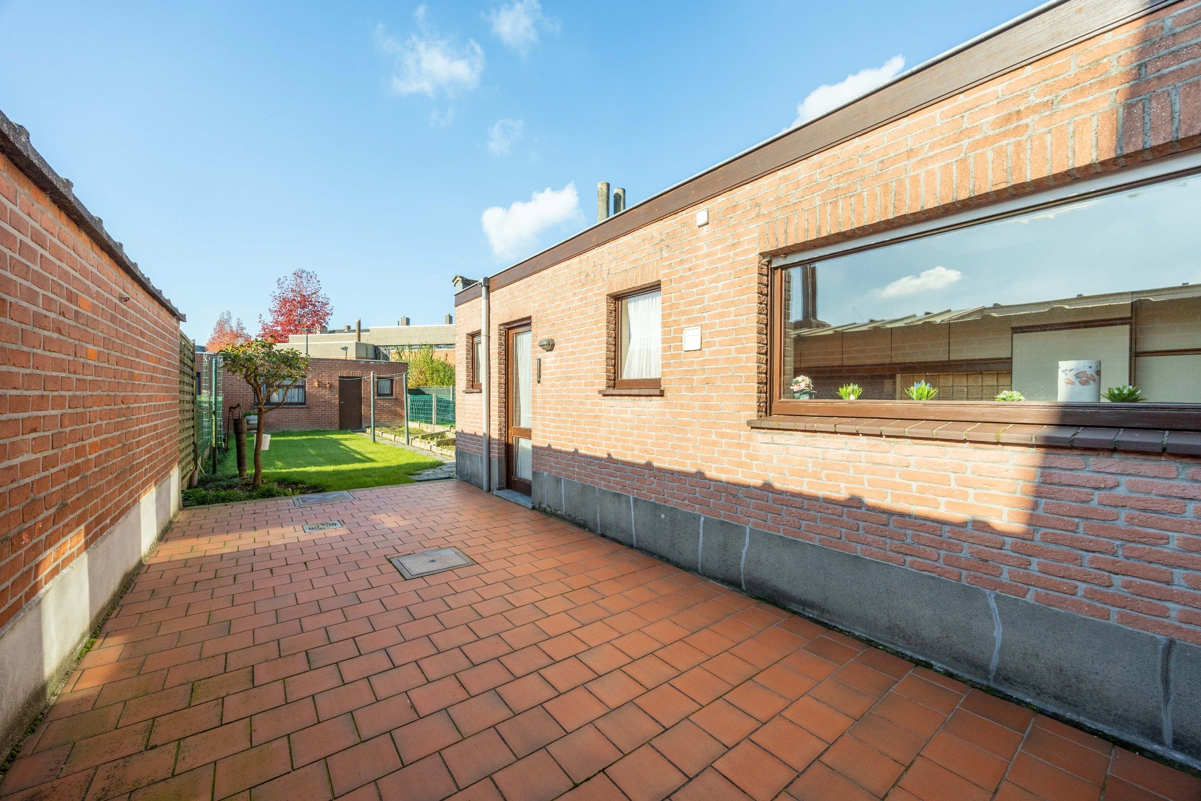 KLOEKE WONING MET GARAGE  foto 12