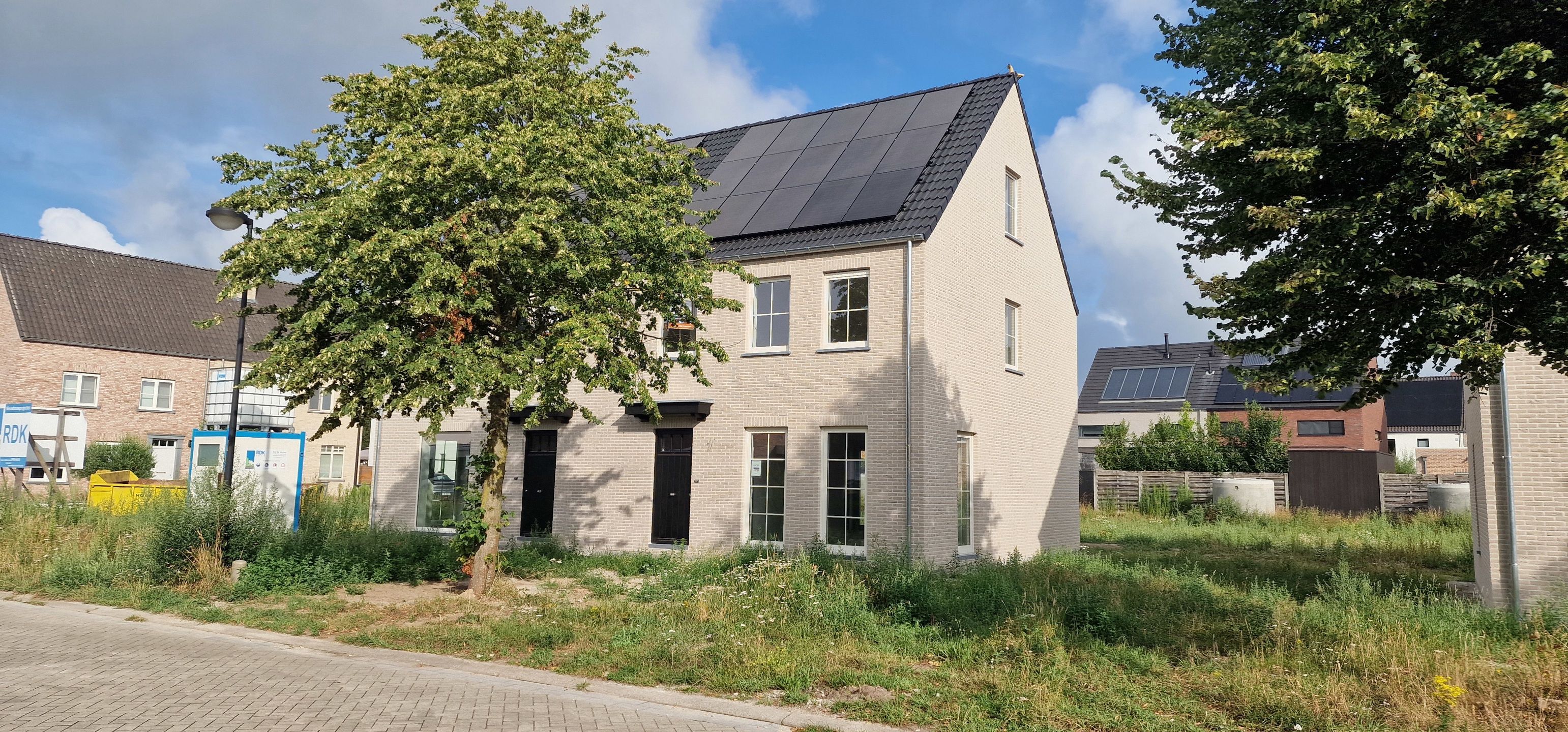 5  energiezuinige woningen (Epeil 10) op gunstige locatie  foto {{pictureIndex}}