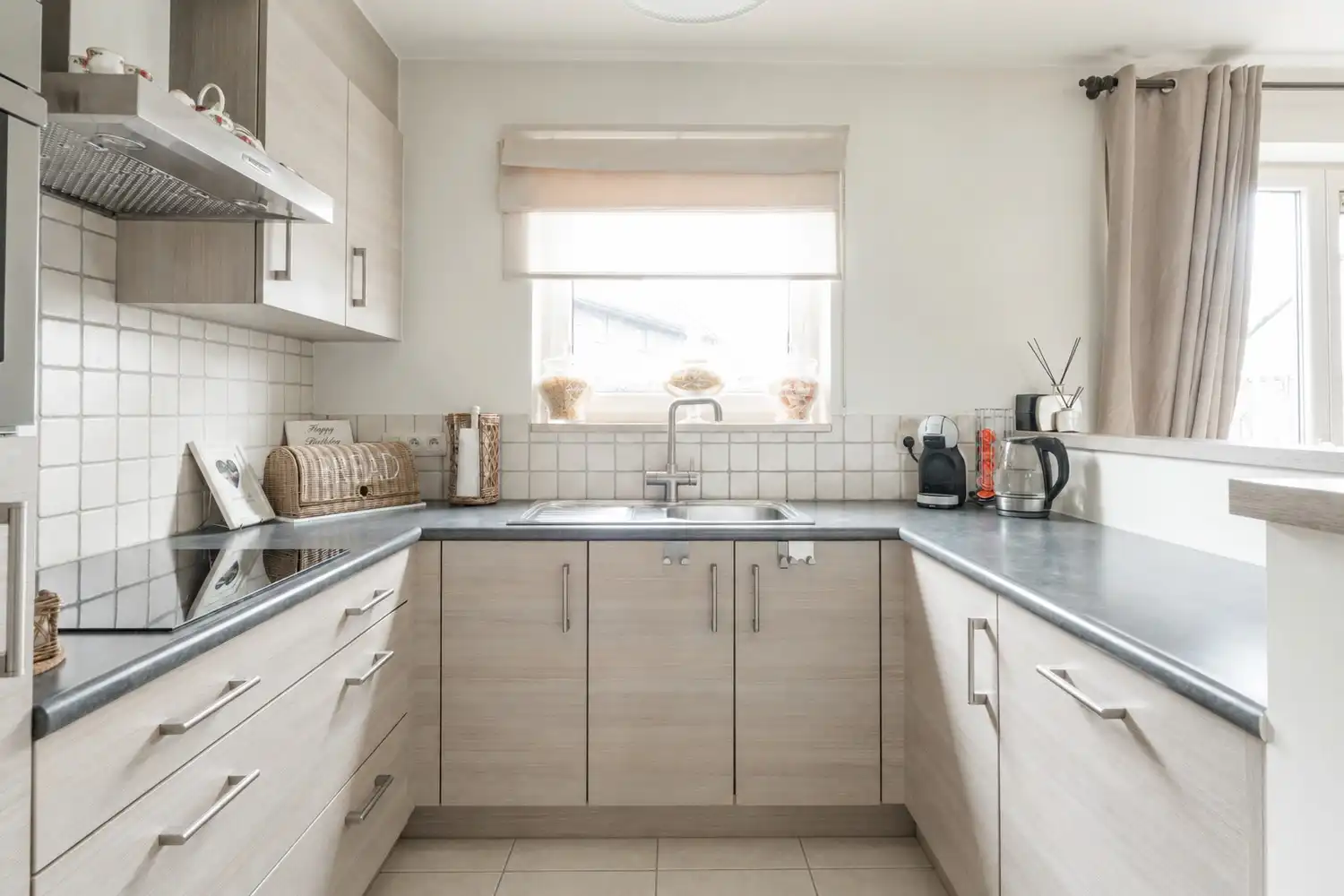 Zeer ruime en energiezuinige woning nabij het centrum van Lindel-Overpelt foto 3