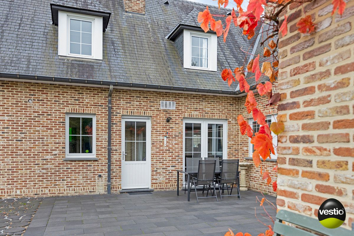 RUSTIG GELEGEN RUIME VILLA MET 5 SLK OP RIANT PERCEEL VAN 18A61CA IN STADSRAND TONGEREN. foto 47