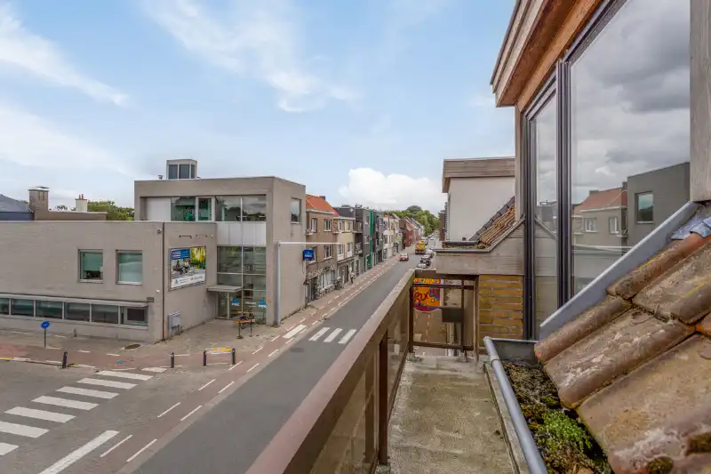 recent gerenoveerd 1-slaapkamer appartement te Eeklo foto 9