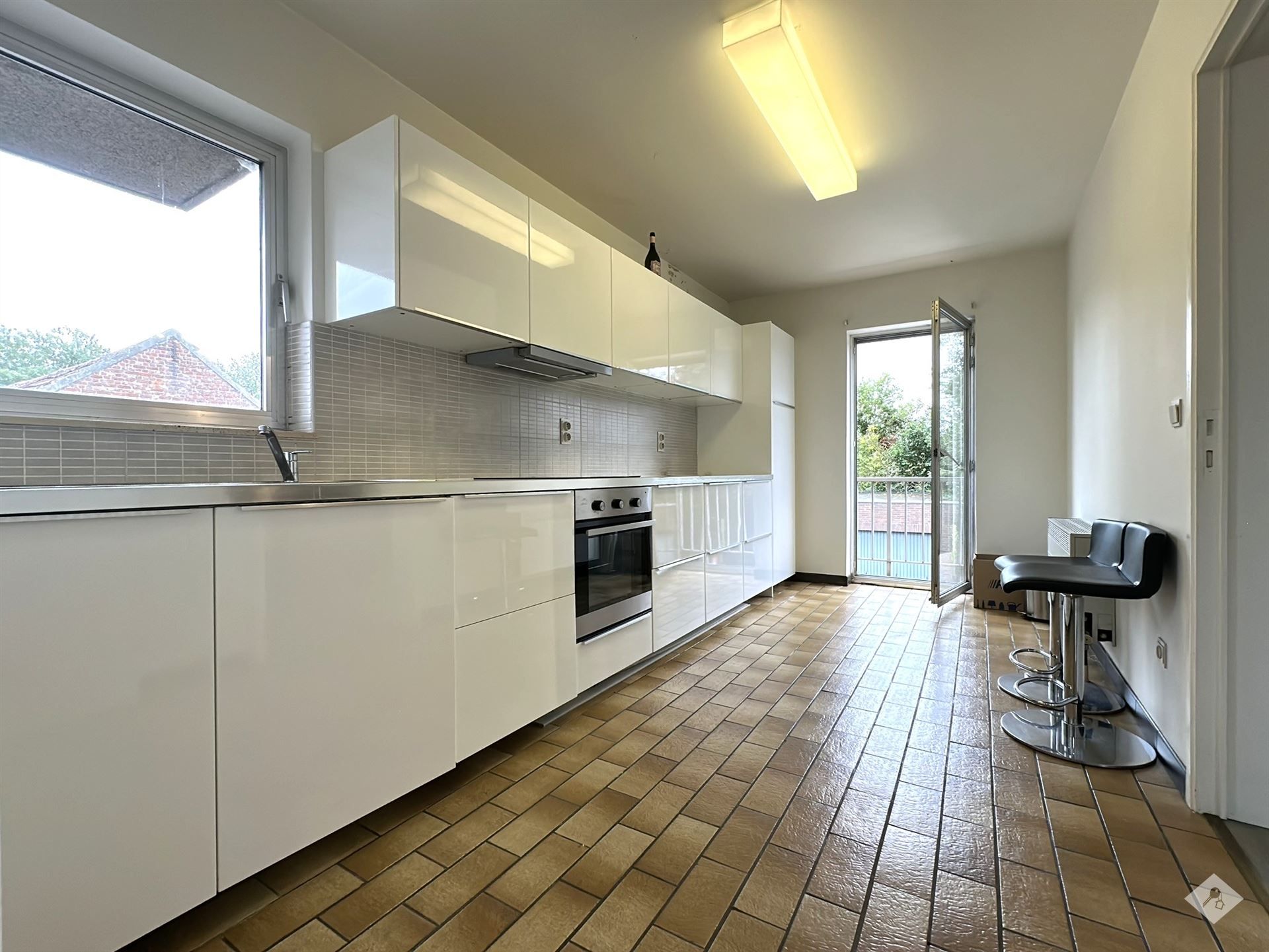 Ruim & lichtrijk appartement met 2 terrassen en garage in Lebbeke foto 4