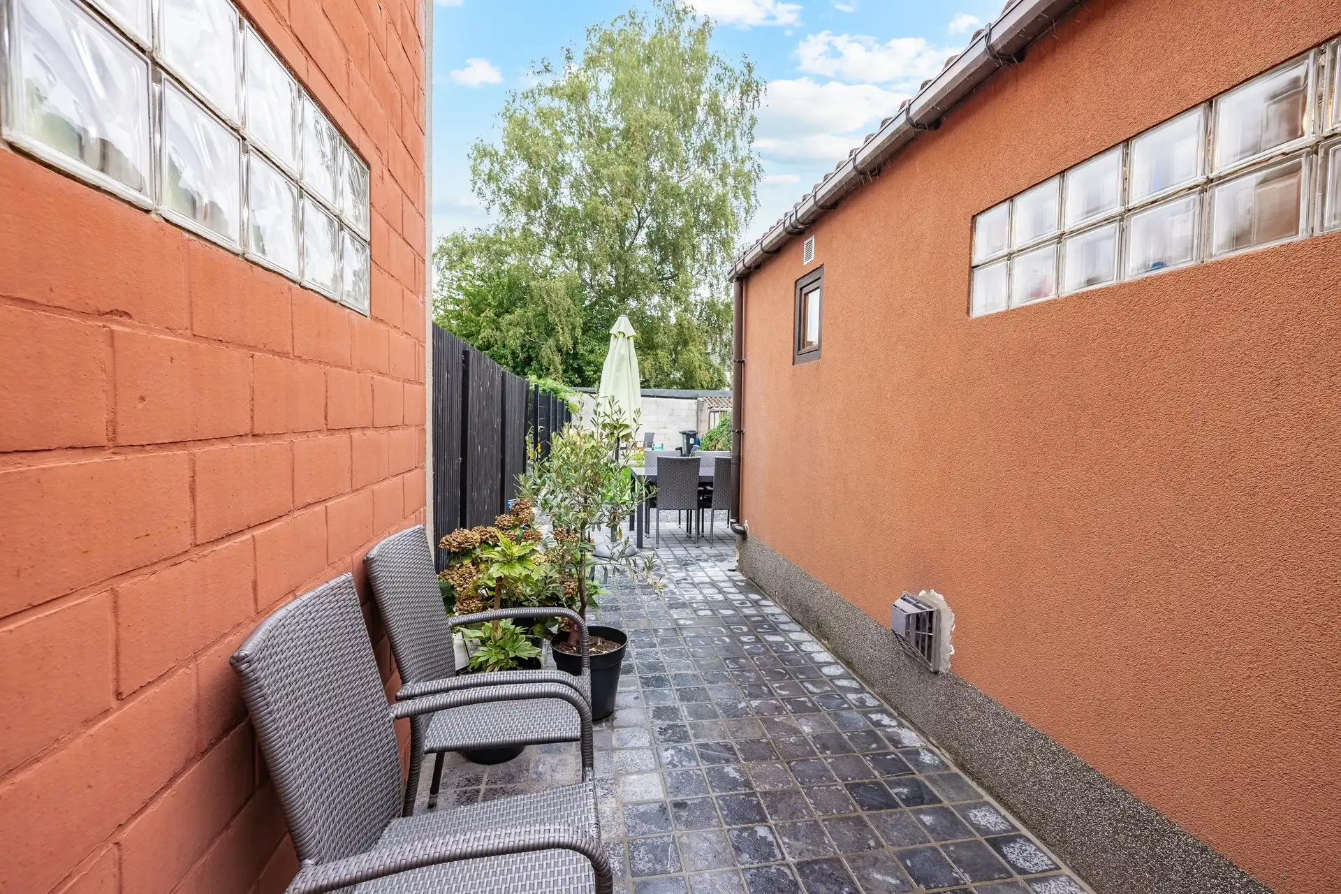 Instapklare woning op wandelafstand van het centrum en het Klein Parksken foto 14