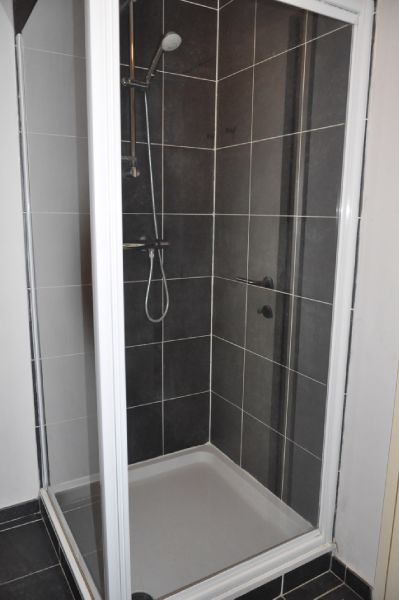 Recent energiezuinig appartement met 2 slaapkamers en garage. foto 10