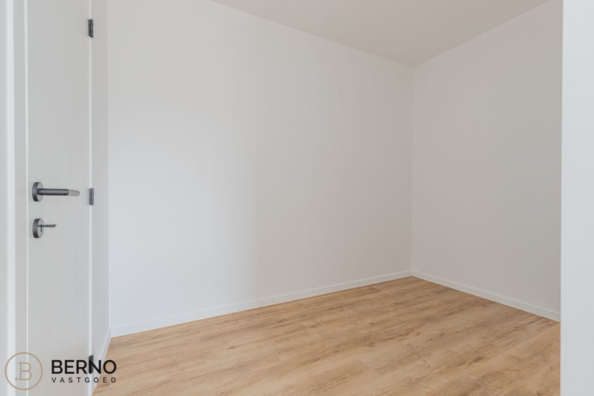 Nieuwbouwwoning met tuin foto 13