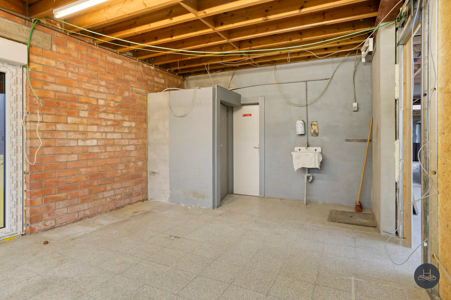 Woning met mogelijkheid tot handelszaak en weide van 3109 m² foto 11