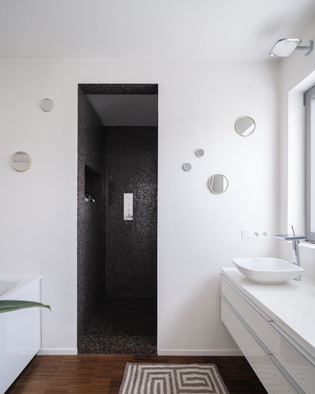 Kwalitatieve design bel-étage met 3 slaapkamers (mogelijkheid tot 5), bureauruimte en goed georiënteerde tuin te Sint-Amandsberg. foto 25