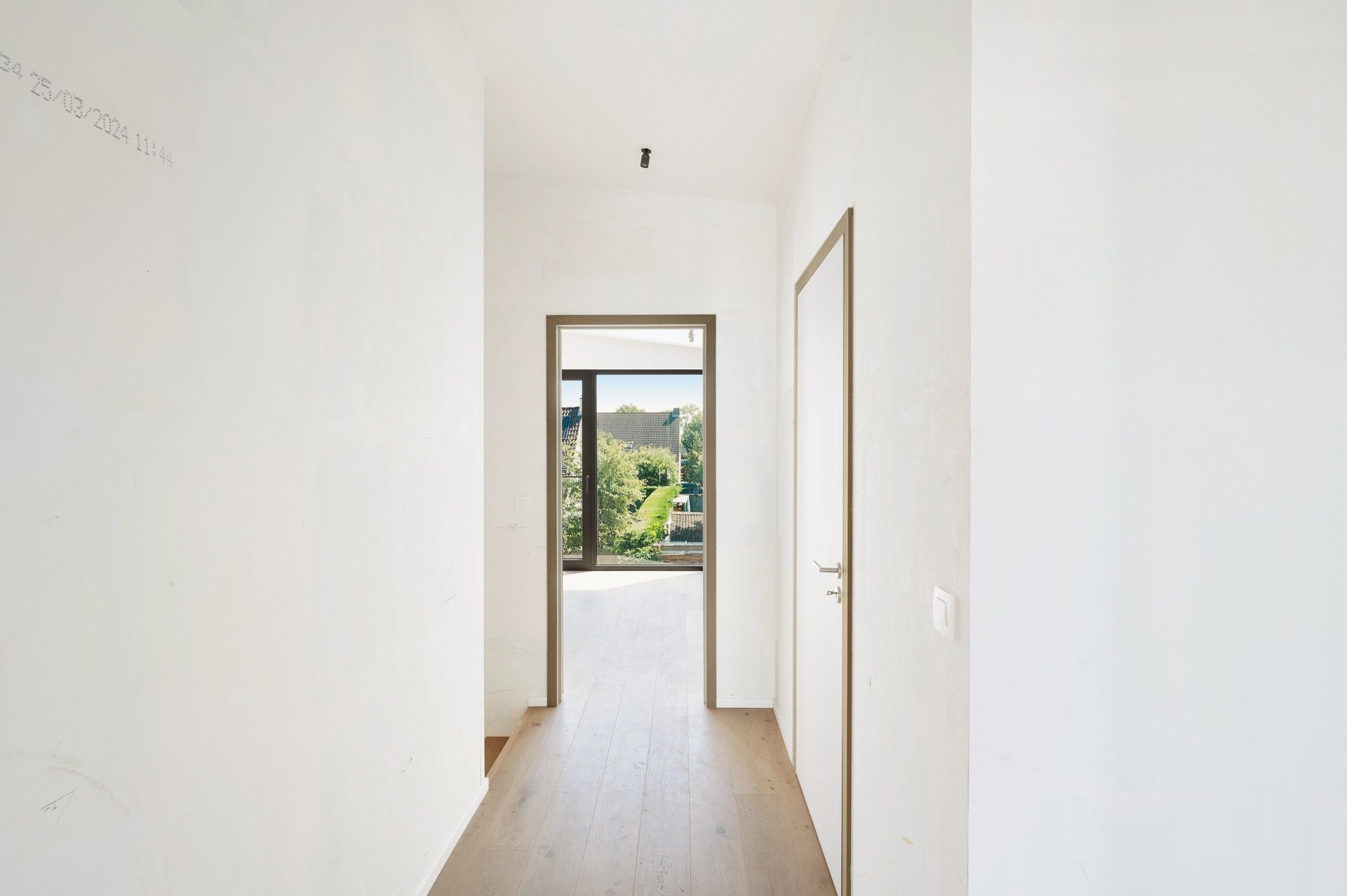 Ongemeubeld: moderne geothermische en energiezuinige woning te Knokke foto 16