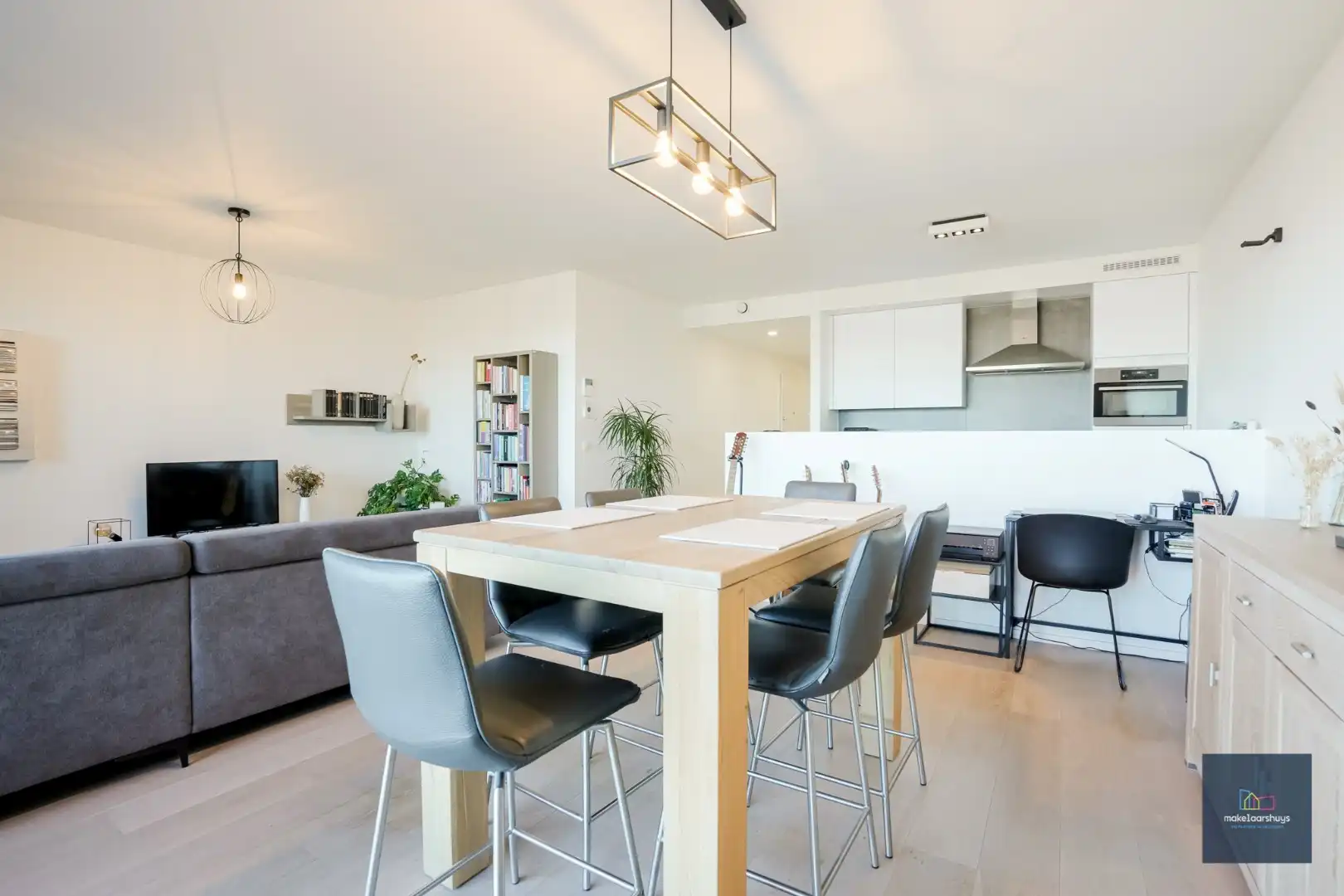 Schitterend 2-slp.app met 2 terrassen, garage en kelder foto 6