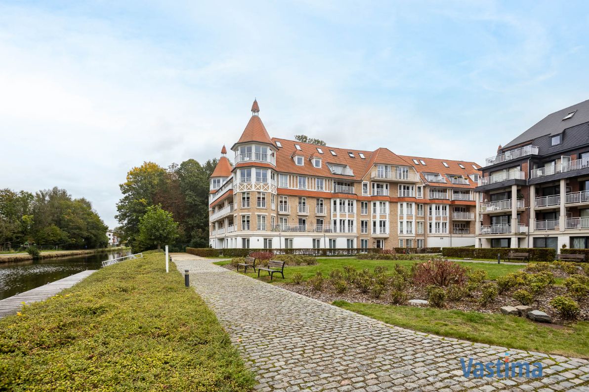 Appartement met terras en parking aan de oevers van de Dender foto {{pictureIndex}}