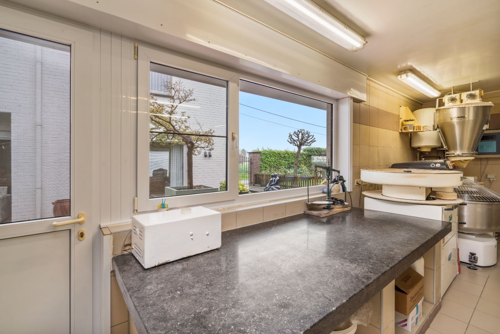 Zeer ruime woning met 4 slaapkamers, opslagruimte, hobbyruimte, ... foto 22