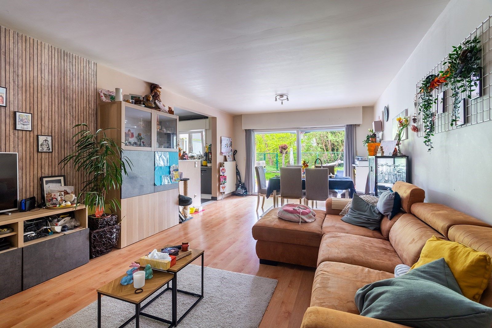 Aangenaam gelijkvloers appartement met groen en open uitzicht! foto 3