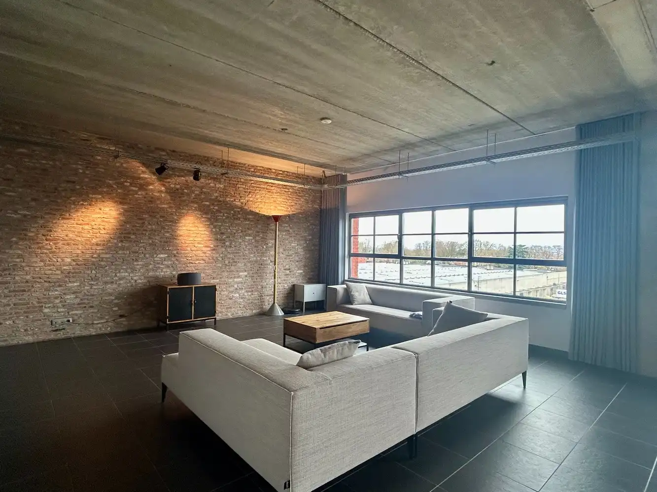 Unieke stijlvolle loft met EPC A en ruim terras te Herent foto 2