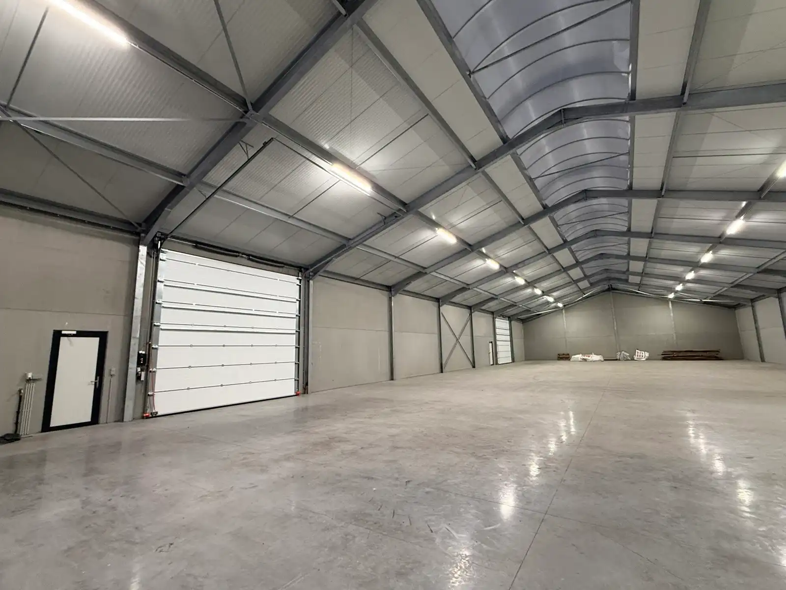 Nieuwe opslagruimte van 480m² te huur in Lichtervelde foto 3