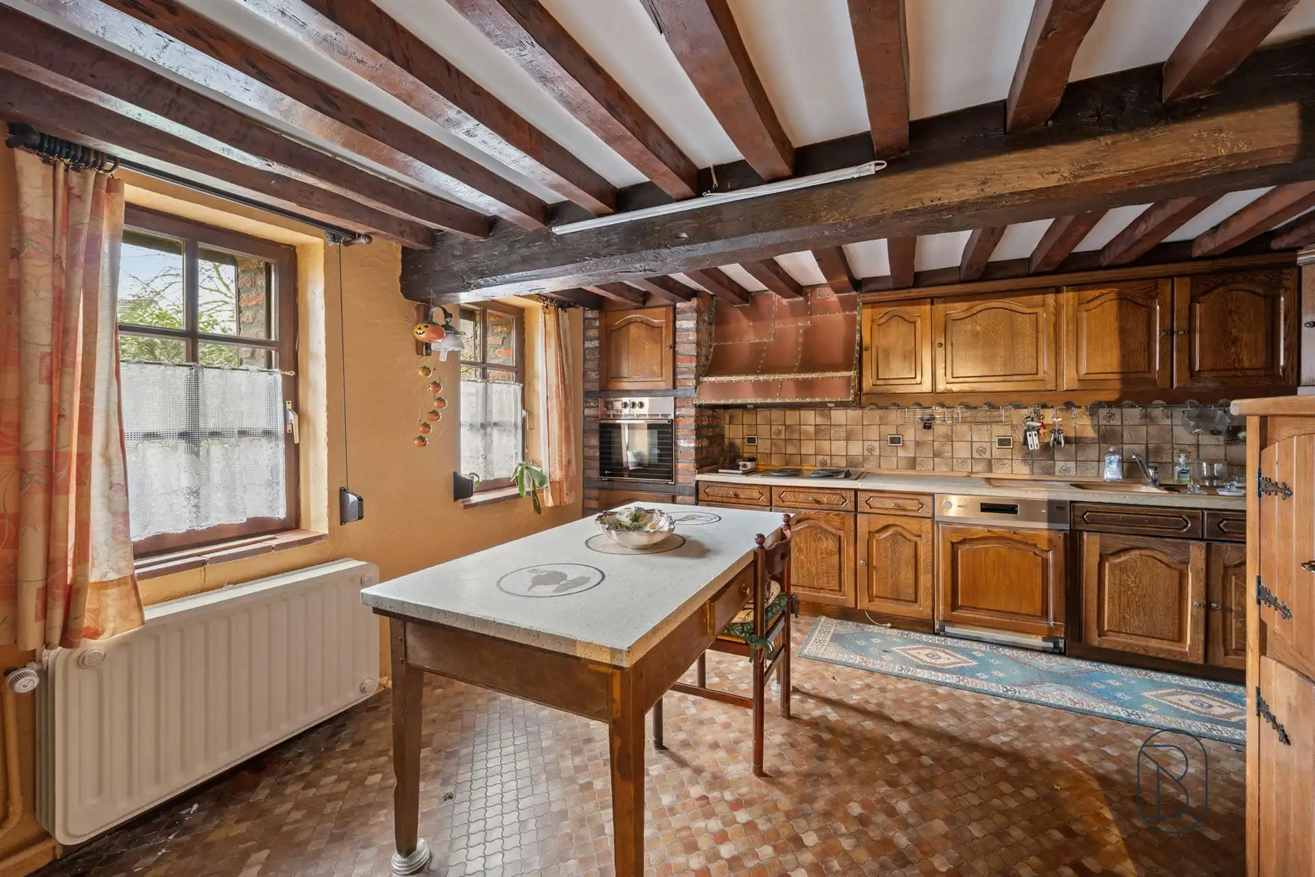 Charmante woning en bijgebouwen, met een prachtig zicht! foto 15