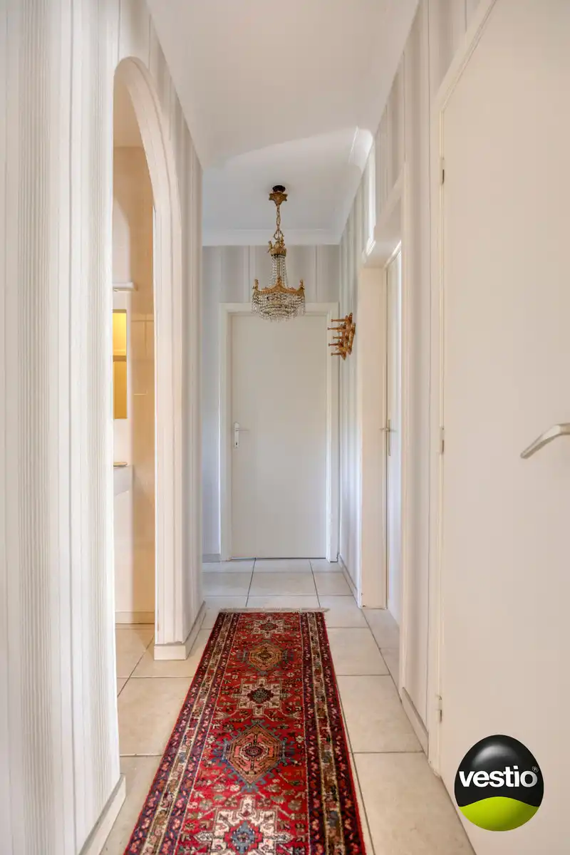 RUSTIG GELEGEN RUIME VRIJSTAANDE WONING MET GROTE TUIN OP 22A49CA TE HOESELT. foto 12