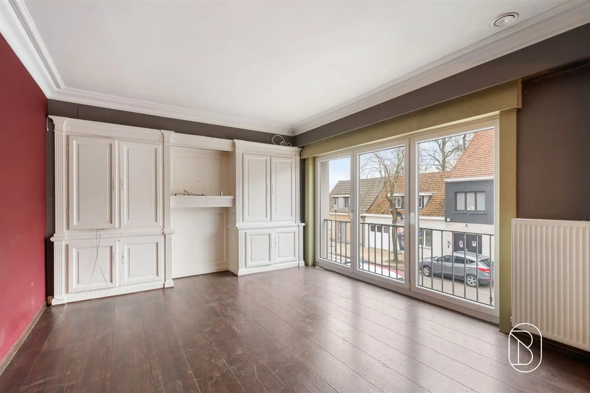 Handelspand met ruime woonst, garage en leuk terras foto 7