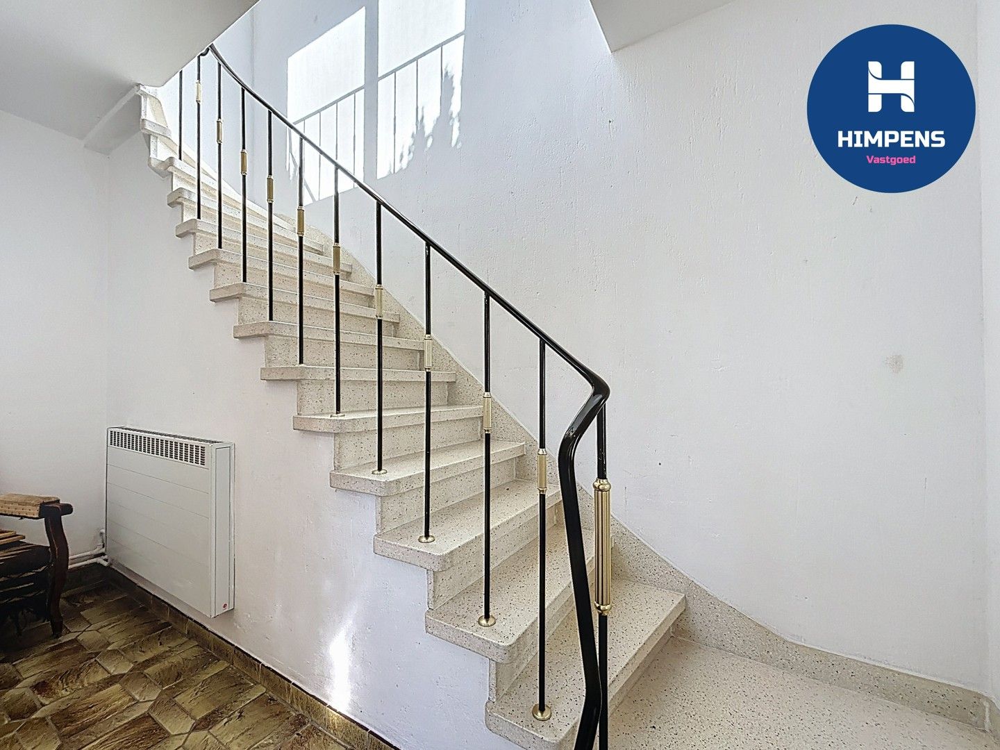 Charmante Woning met Potentieel in Sint-Idesbald – 625m², Lichtrijke Tuin & 3 Slaapkamers foto 12
