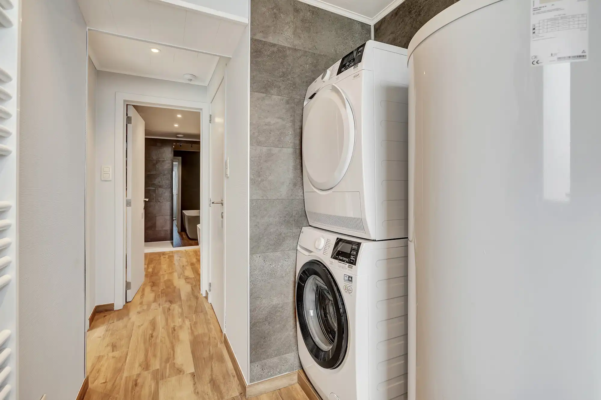 Gerenoveerde gezinswoning met 3 slaapkamers foto 7